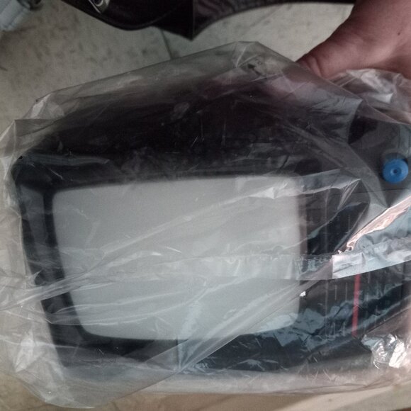 SeaView Underwater Camera & Case NWT? - Picture 2 of 2